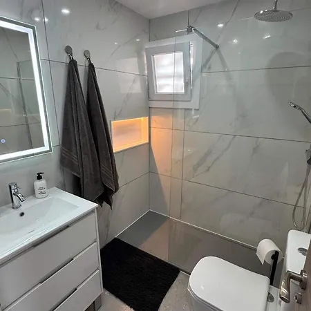 Sunset Bay 45 - Two Bed شقة