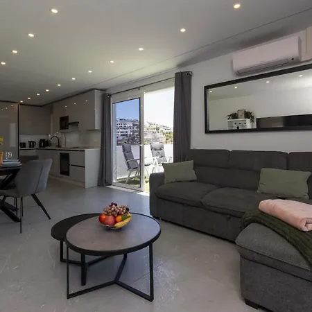 Sunset Bay 45 - Two Bed شقة *