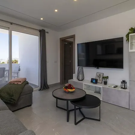 Sunset Bay 45 - Two Bed Apartman