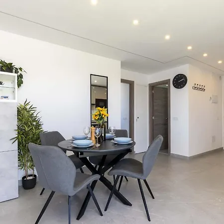 Sunset Bay 45 - Two Bed Apartman *