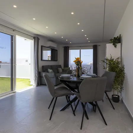 Sunset Bay 45 - Two Bed Apartman *